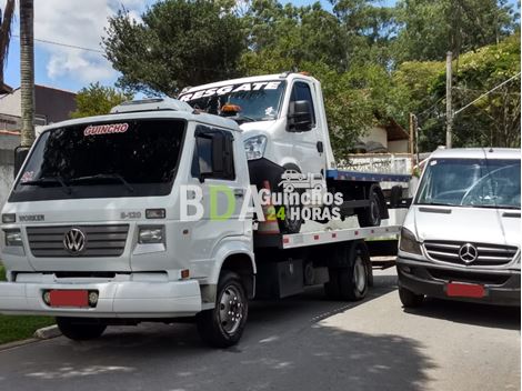 Reboque de Máquina na Estação Campo Limpo