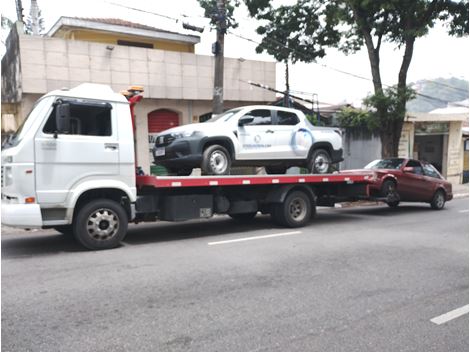 Guincho de utilitários na Vila Olímpia 