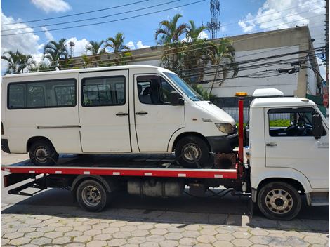 Guincho de Vans na vila Olímpia 