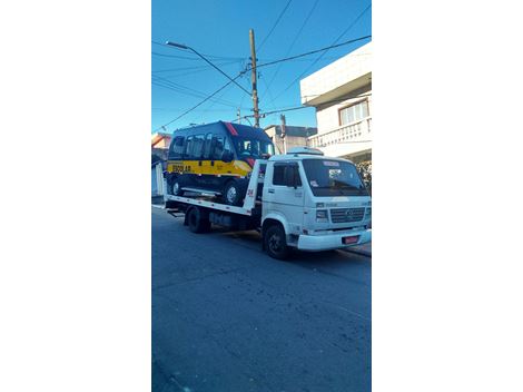 Guincho de VANS na Avenida María Coelho de Águiar 