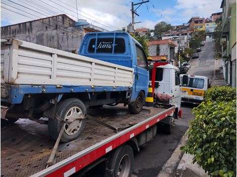 Serviço de guincho Rua Capitanias Hereditárias 